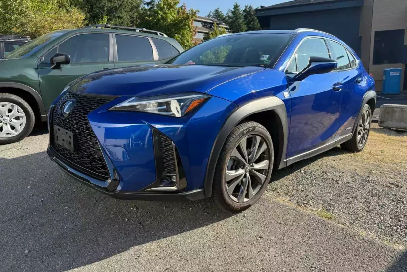 2019 Lexus UX 250h F SPORT photo 1