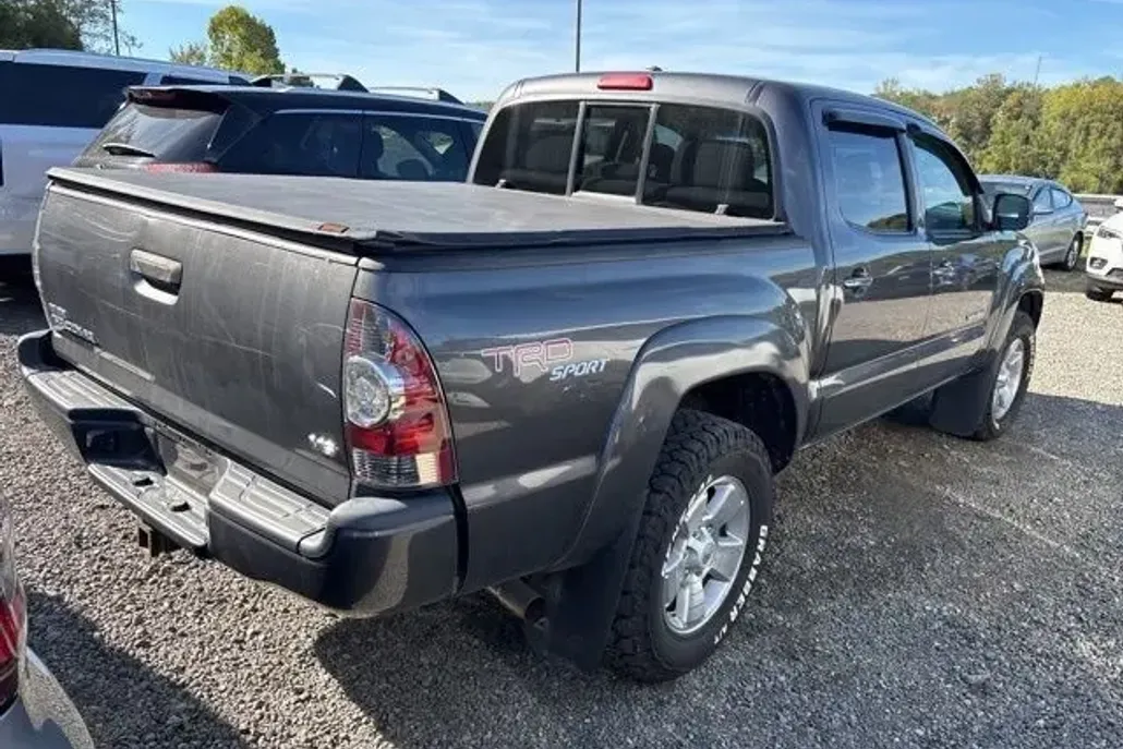 2011 Toyota Tacoma Base photo 1