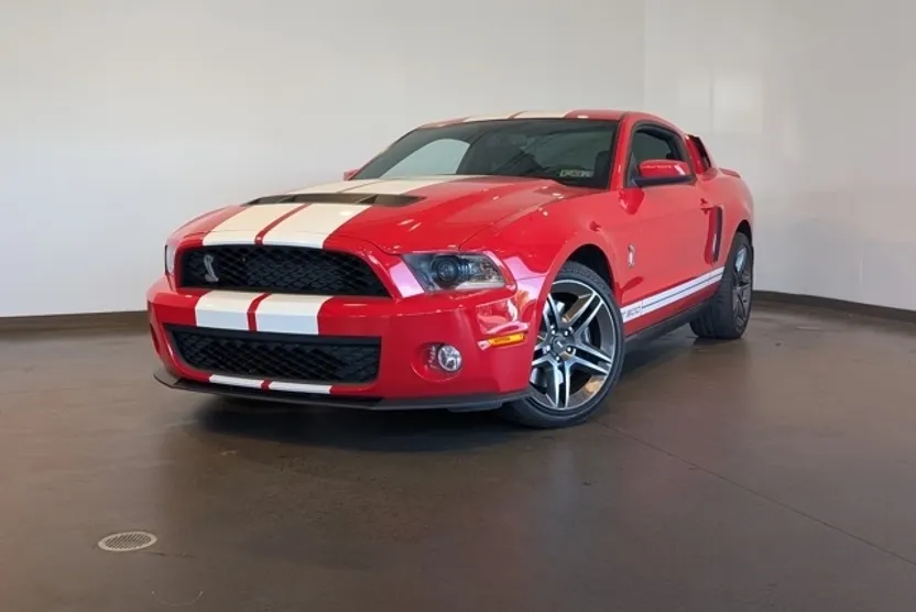 2010 Ford Mustang Shelby GT500 photo 1
