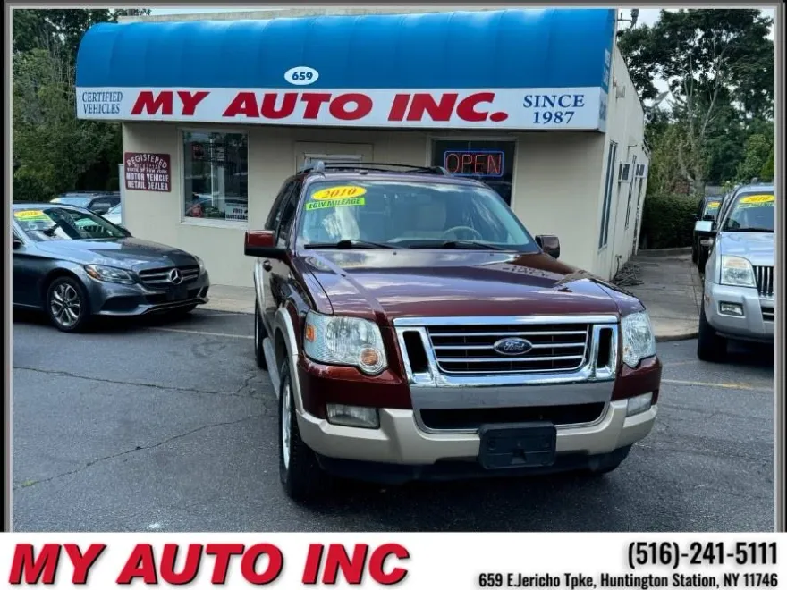 2010 Ford Explorer XLT photo 1