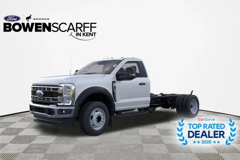 2025 Ford F-600 photo 1