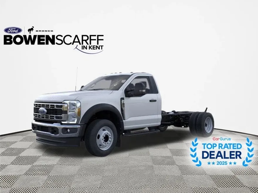 2025 Ford F-600 photo 1