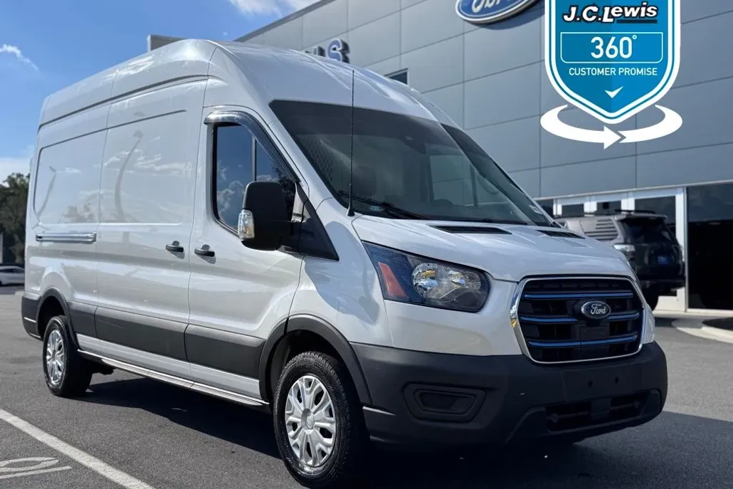 2022 Ford Transit photo 1
