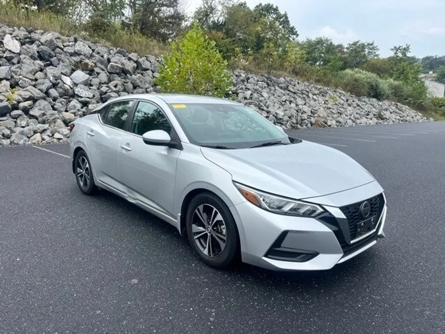 2021 Nissan Sentra SV photo 1