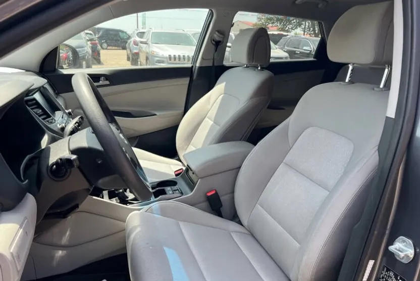 2018 Hyundai Tucson SEL photo 1