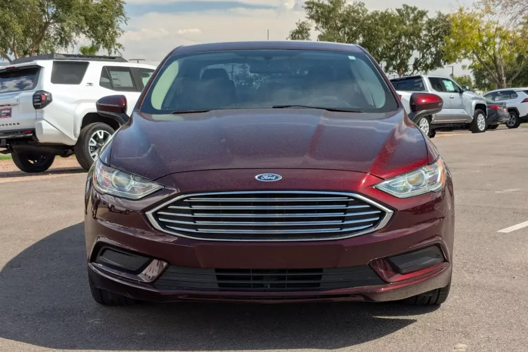 2017 Ford Fusion SE photo 1