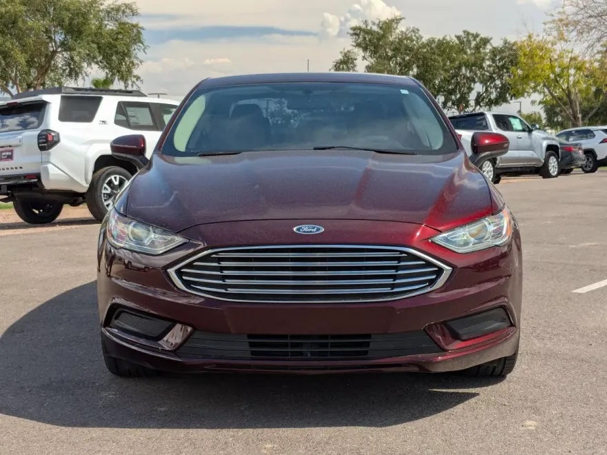 2017 Ford Fusion SE photo 1