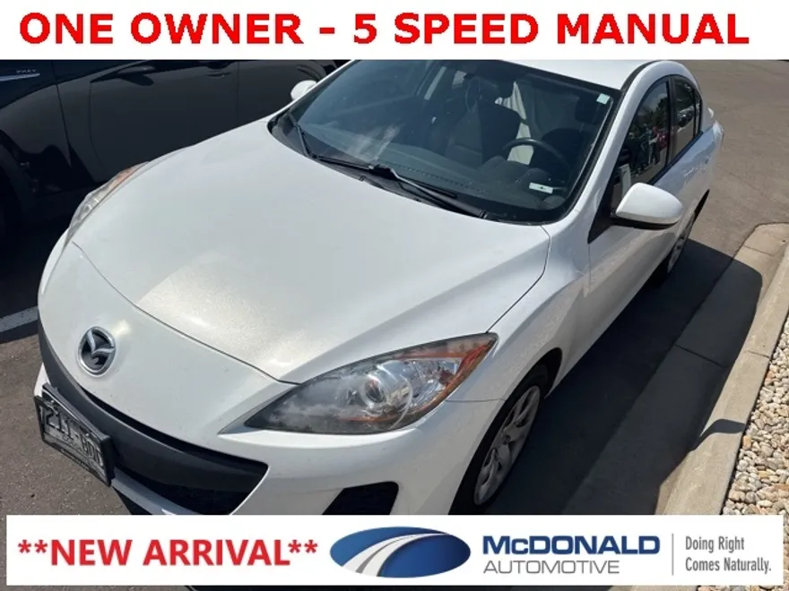 2013 Mazda Mazda3 i SV photo 1