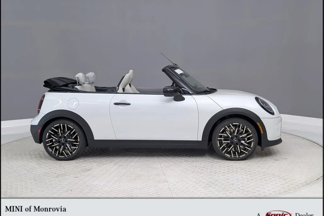 2026 Mini Cooper Convertible Iconic photo 1