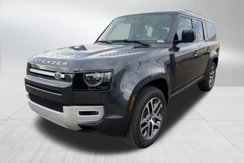 2025 Land Rover Defender S photo 1