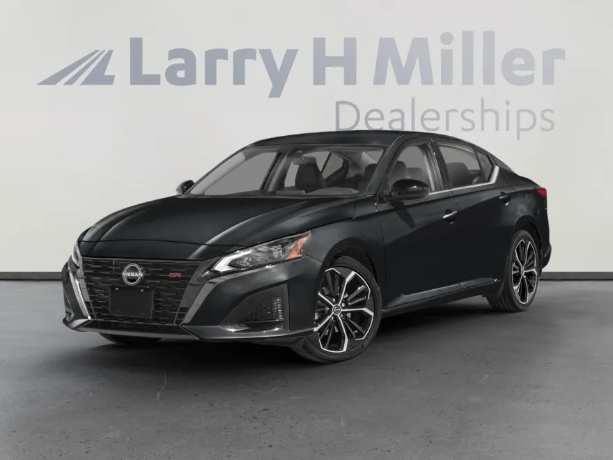 2025 Nissan Altima SR photo 1