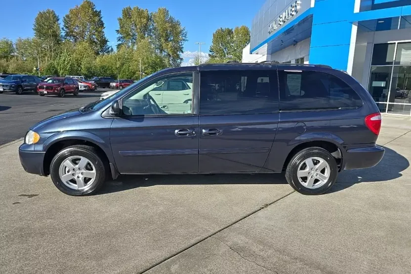 2007 Dodge Grand Caravan SXT photo 1