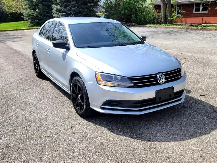 2015 Volkswagen Jetta S photo 1