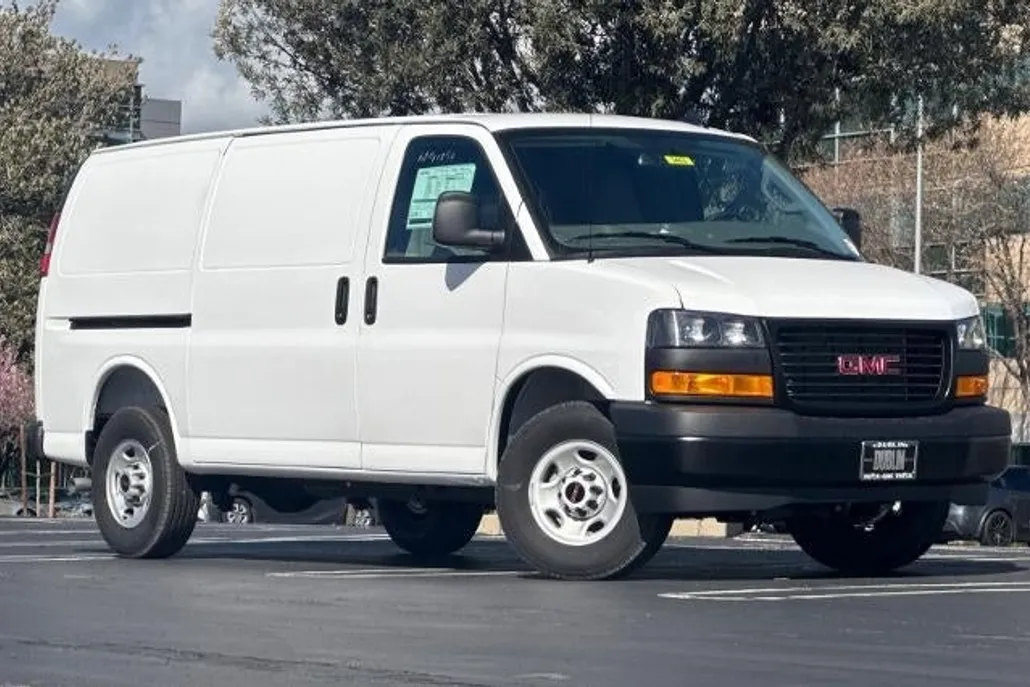 2025 Gmc Savana Cargo 2500 Base photo 1