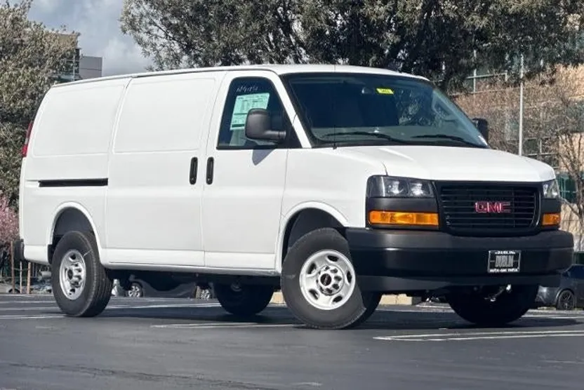2025 Gmc Savana Cargo 2500 Base photo 1