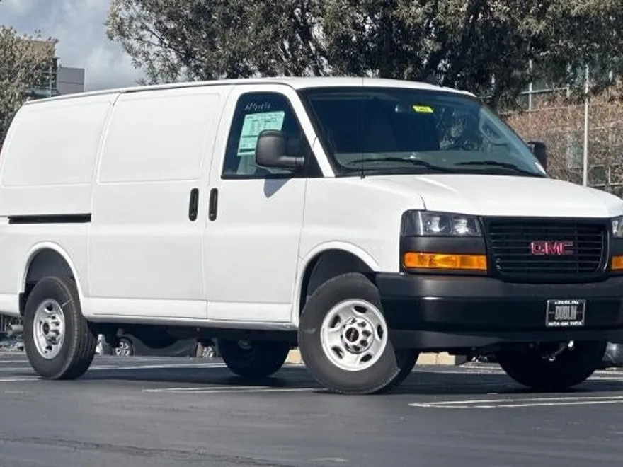 2025 Gmc Savana Cargo 2500 Base photo 1