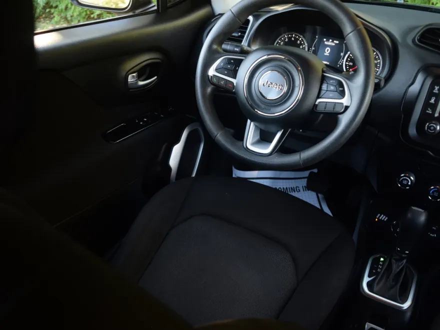 2018 Jeep Renegade Sport photo 1