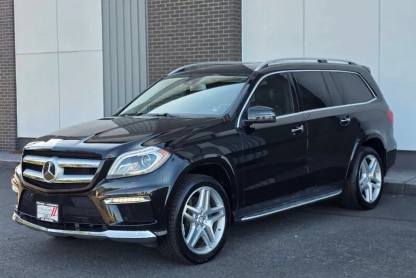 2013 Mercedes Benz GL 550 photo 1