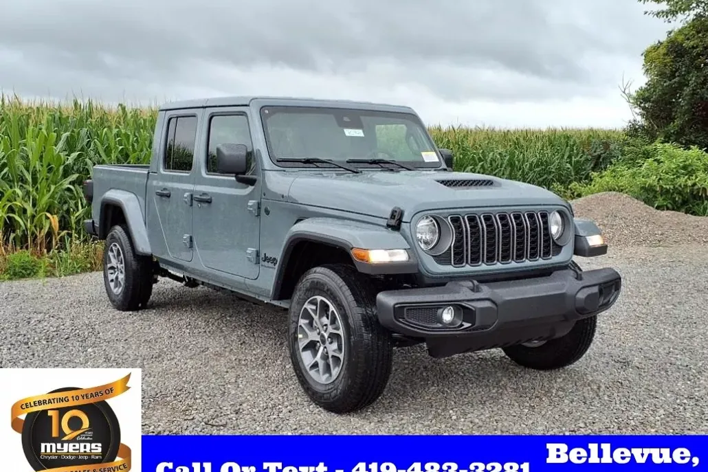 2025 Jeep Gladiator Sport S photo 1