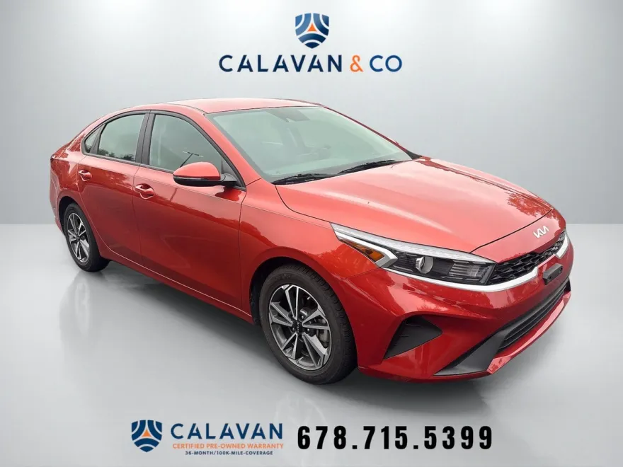 2023 Kia Forte LXS photo 1