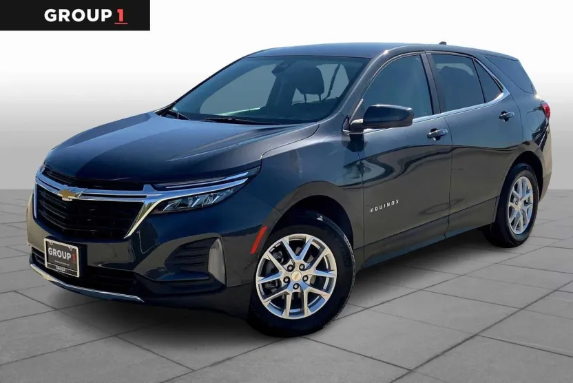 2023 Chevrolet Equinox LT photo 1