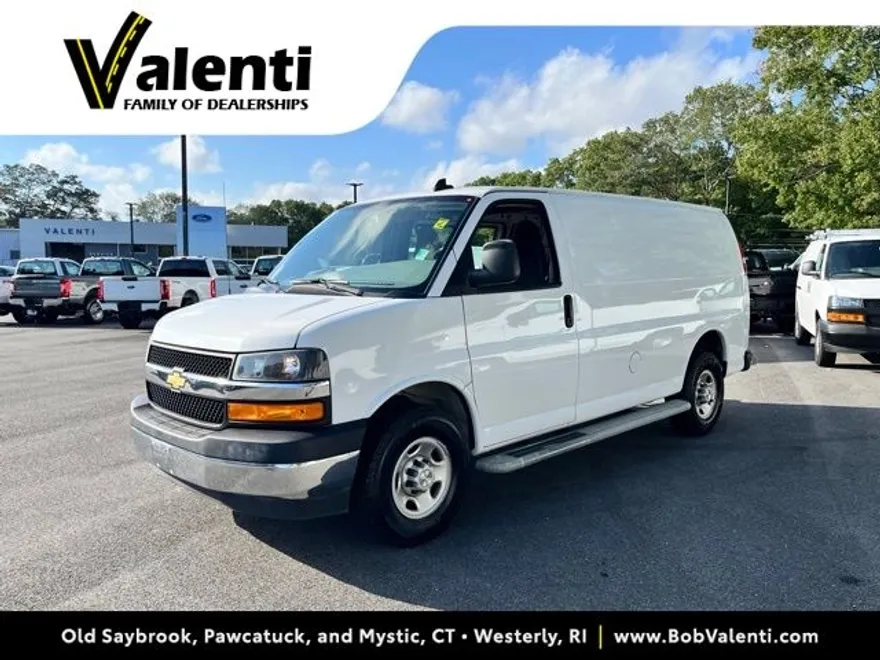 2022 Chevrolet Express 2500 Work Cargo Van photo 1
