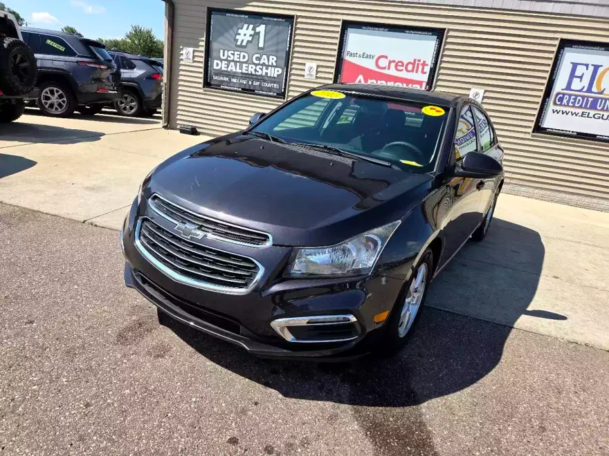 2016 Chevrolet Cruze photo 1