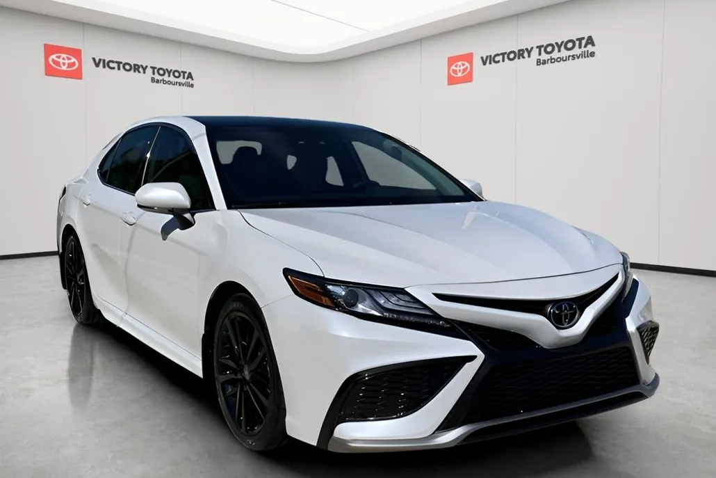 2023 Toyota Camry XSE photo 1