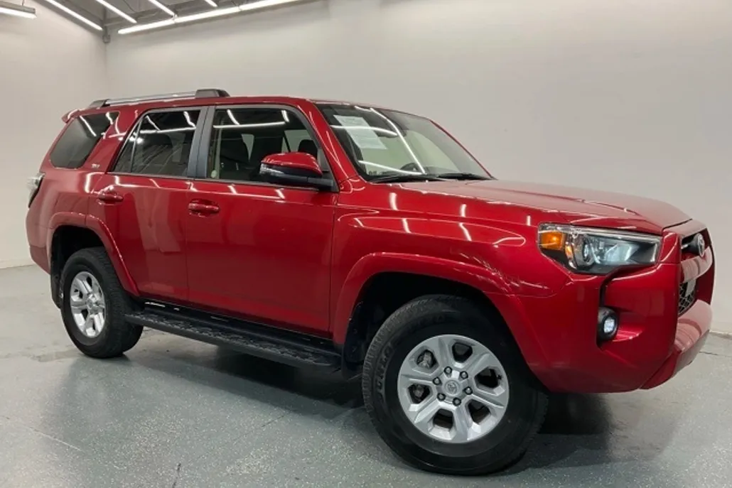 2024 Toyota 4Runner SR5 Premium photo 1