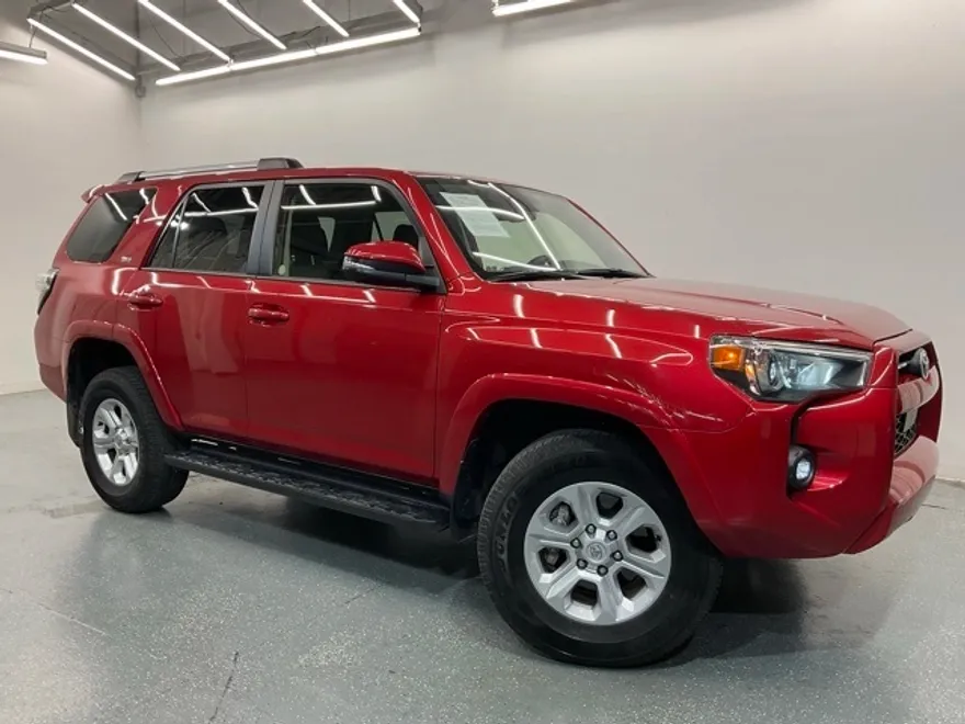 2024 Toyota 4Runner SR5 Premium photo 1