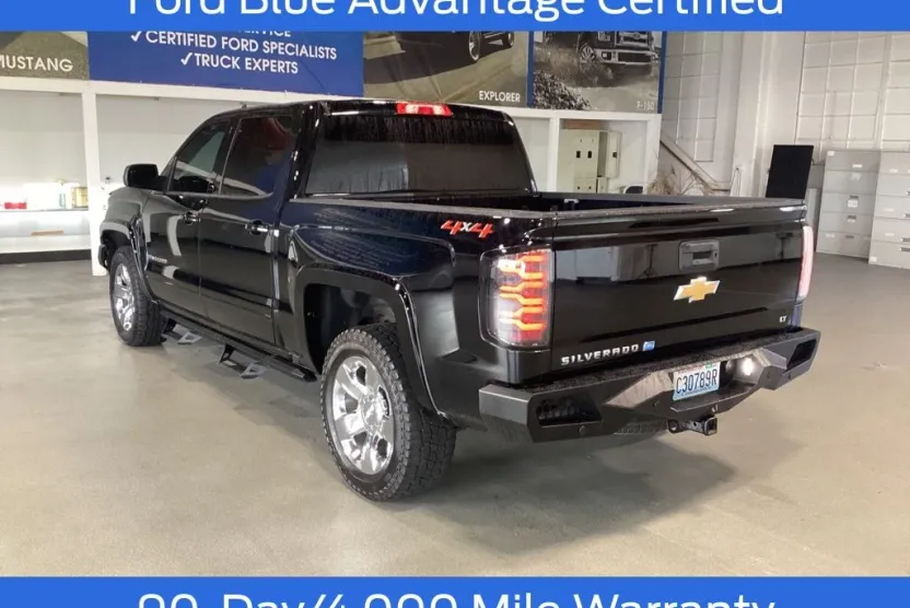 2018 Chevrolet Silverado 1500 LT photo 1