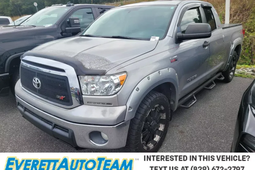 2013 Toyota Tundra SR5 photo 1