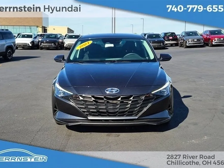 2021 Hyundai Elantra SE photo 1
