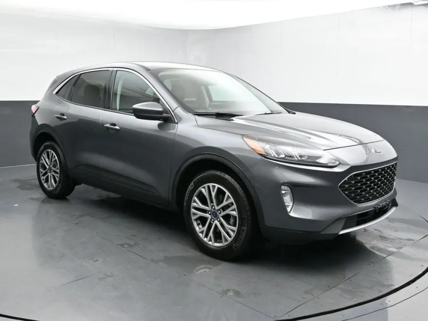 2022 Ford Escape SEL photo 1