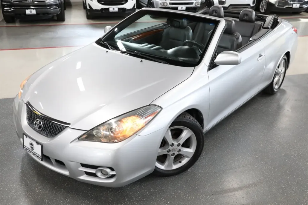 2008 Toyota Camry Solara SLE photo 1