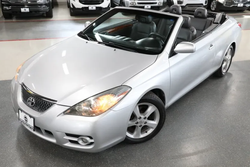 2008 Toyota Camry Solara SLE photo 1