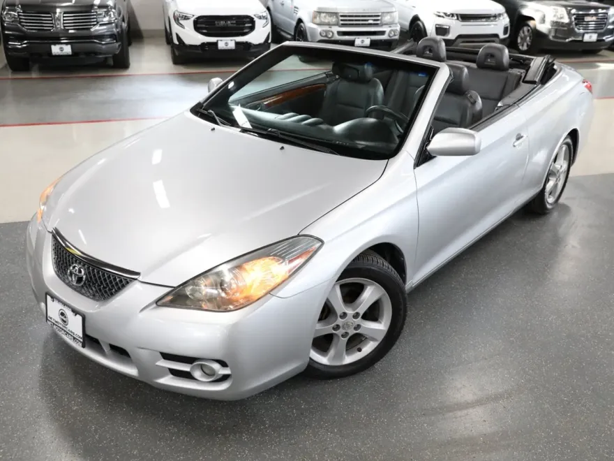 2008 Toyota Camry Solara SLE photo 1