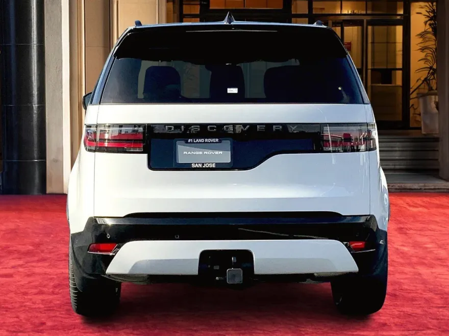 2025 Land Rover Discovery SE photo 1