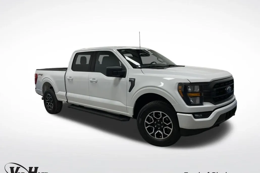 2023 Ford F-150 XLT photo 1