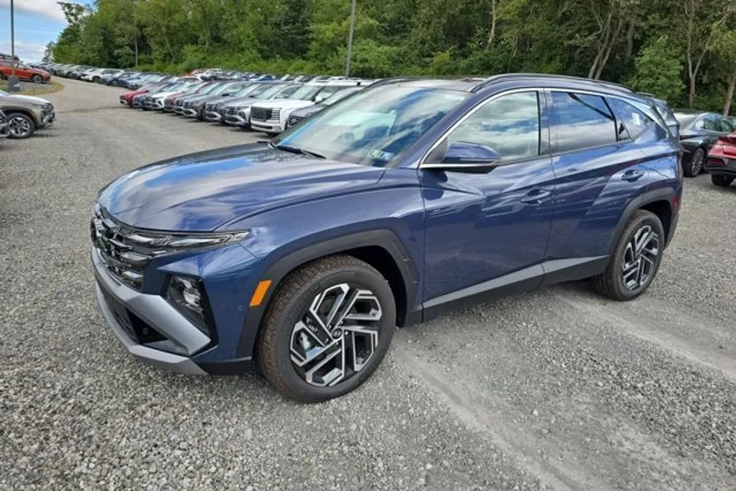 2025 Hyundai Tucson Limited photo 1