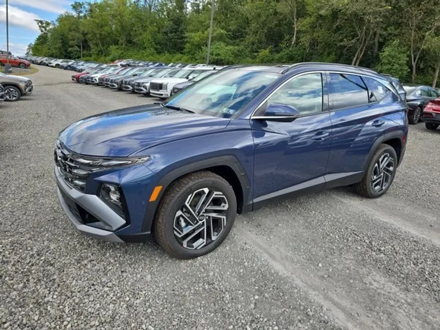2025 Hyundai Tucson Limited photo 1