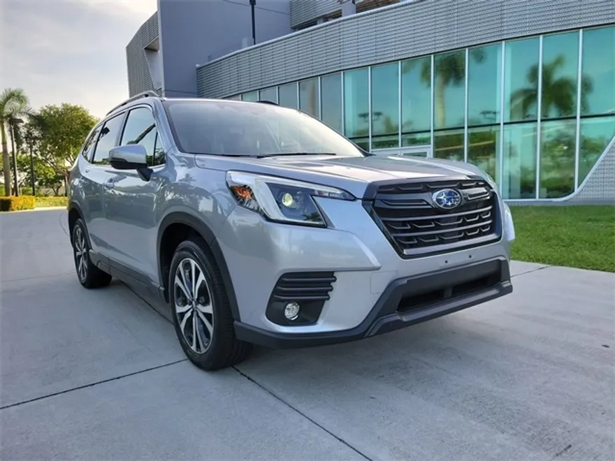 2024 Subaru Forester Limited photo 1