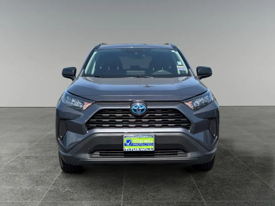 2020 Toyota RAV4 Hybrid LE photo 1