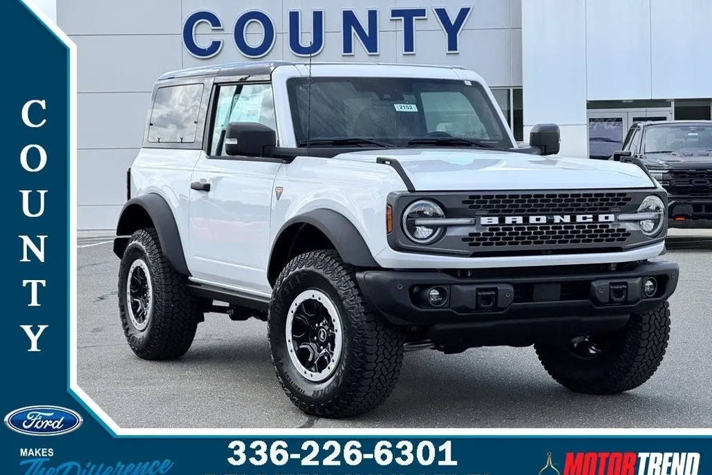 2025 Ford Bronco Badlands photo 1