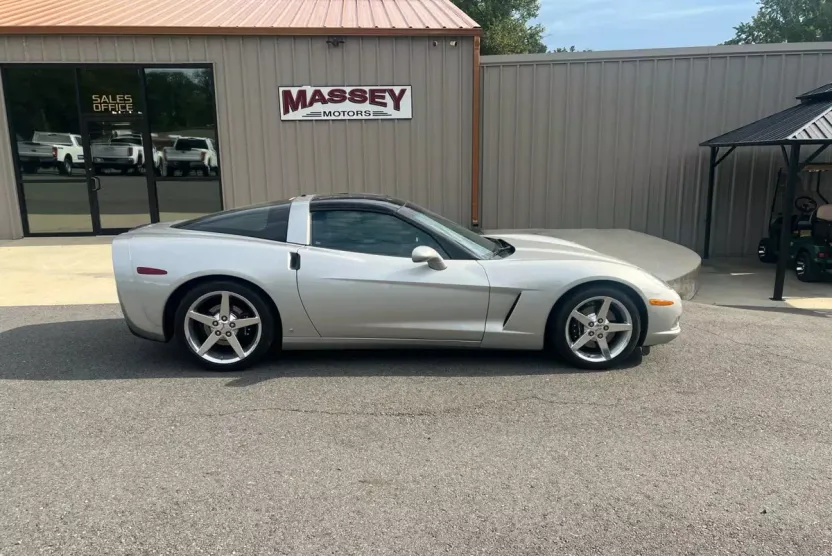 2006 Chevrolet Corvette Coupe photo 1