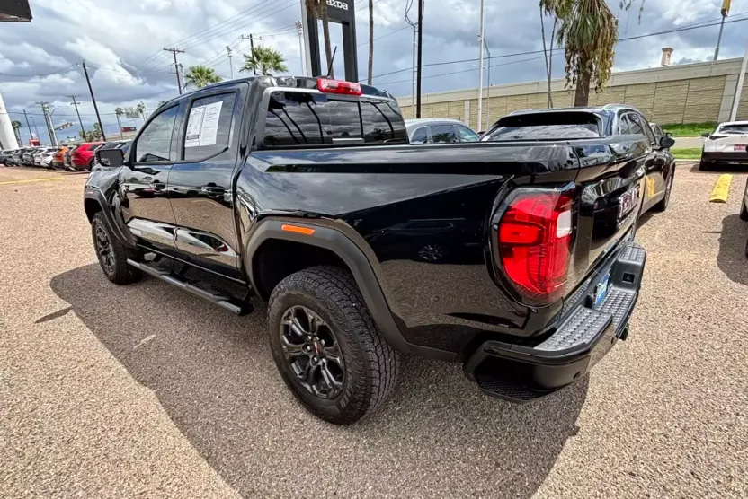 2025 Gmc Canyon Elevation photo 1