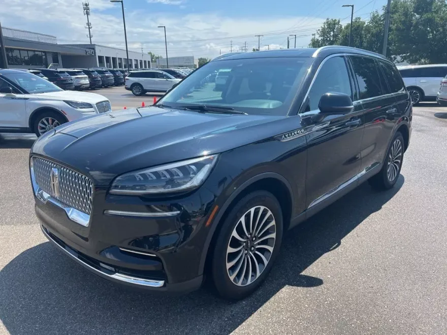 2022 Lincoln Aviator Reserve photo 1