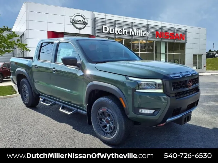 2025 Nissan Frontier Crew Cab PRO-4X photo 1