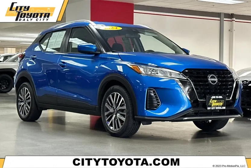 2024 Nissan Kicks SV photo 1
