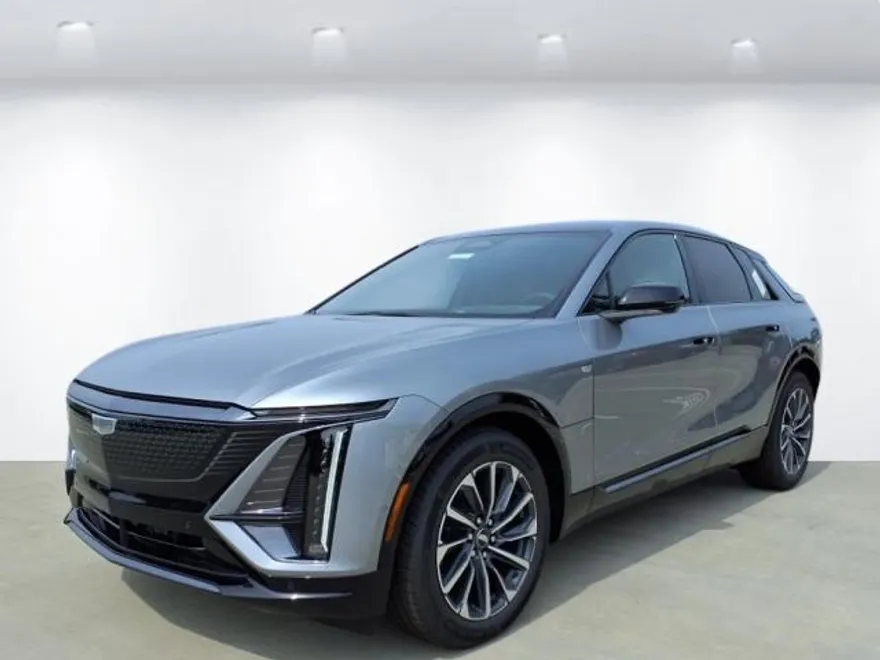 2025 Cadillac Lyriq Sport photo 1